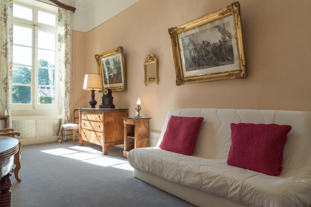 Château-Hôtel de Nieuil Extérieur photo