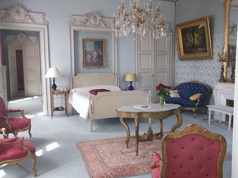 Château-Hôtel de Nieuil Extérieur photo