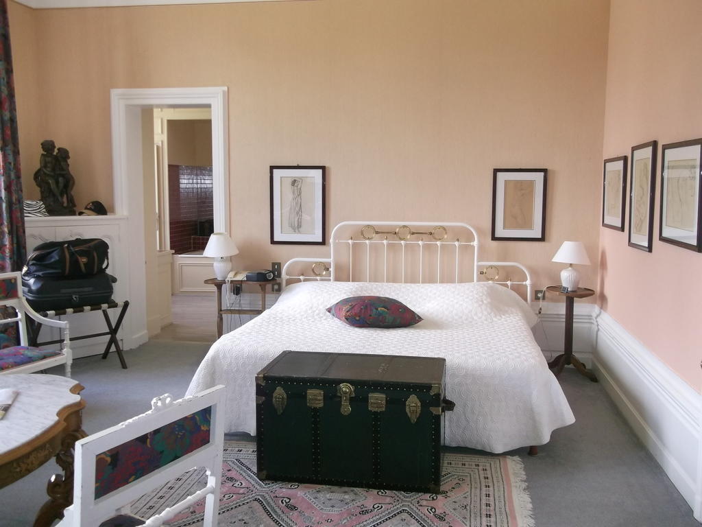 Château-Hôtel de Nieuil Extérieur photo