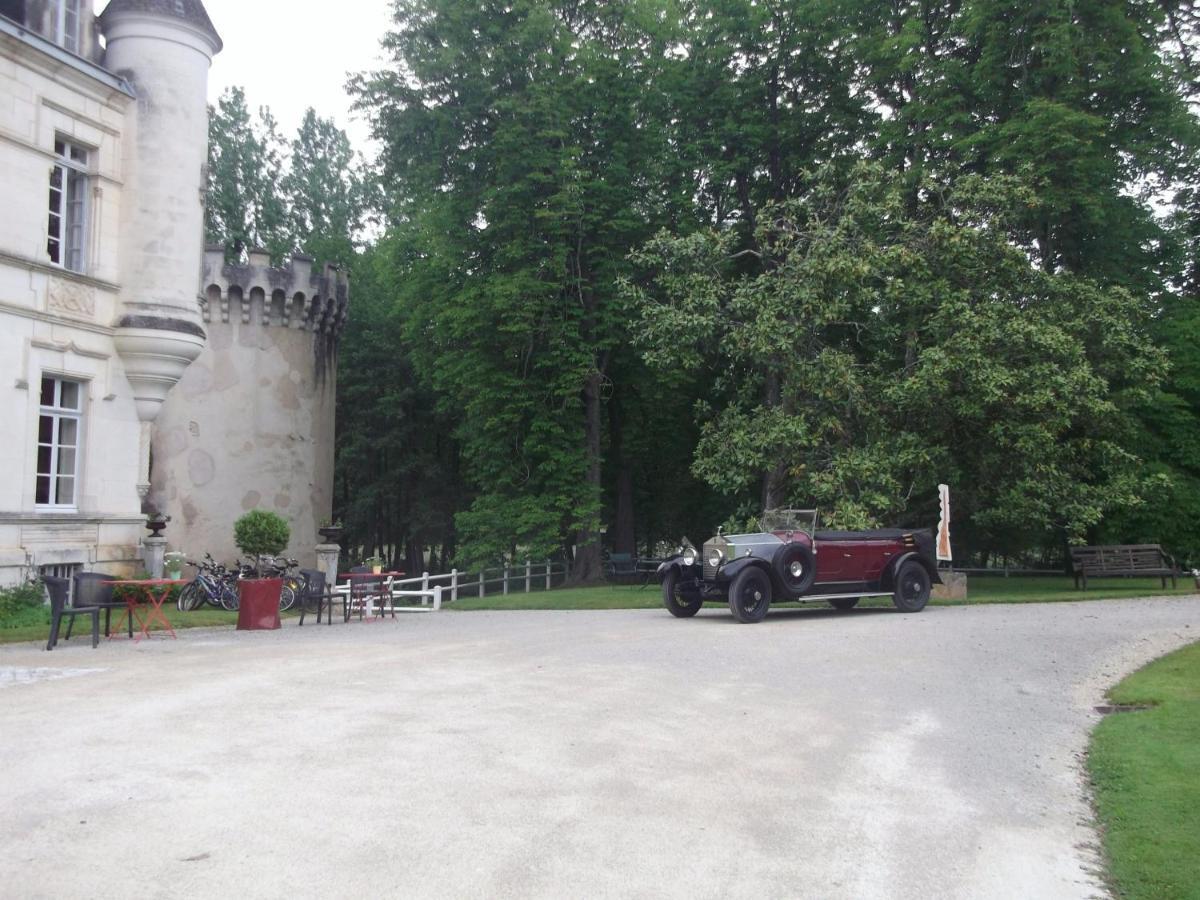 Château-Hôtel de Nieuil Extérieur photo