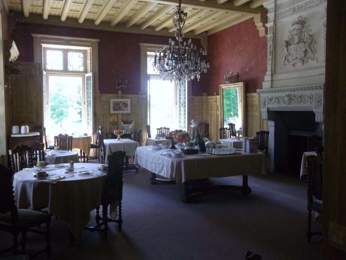 Château-Hôtel de Nieuil Extérieur photo